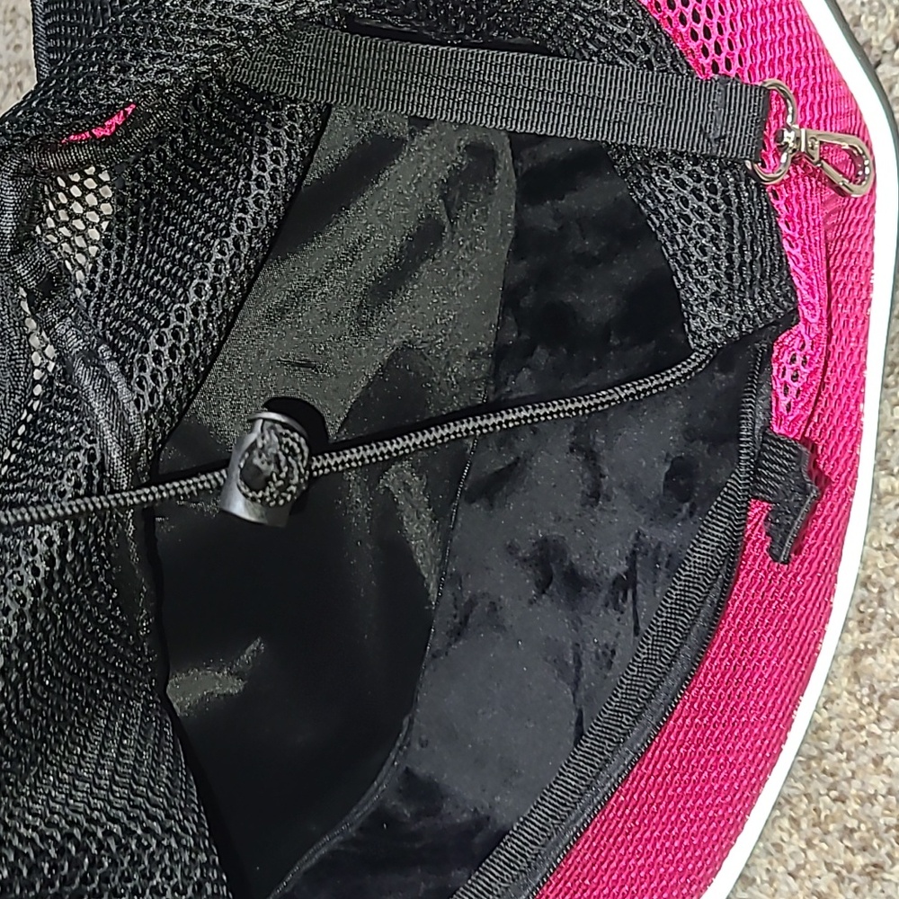 Yudodo Black and Pink Dog Sling Carrier - Picture 3 of 12
